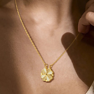 Collier a 4 Cœur Ouvert