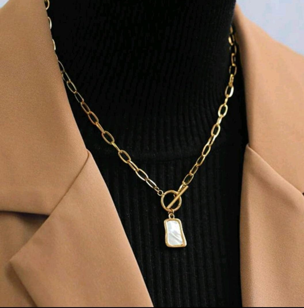 Collier Carrai